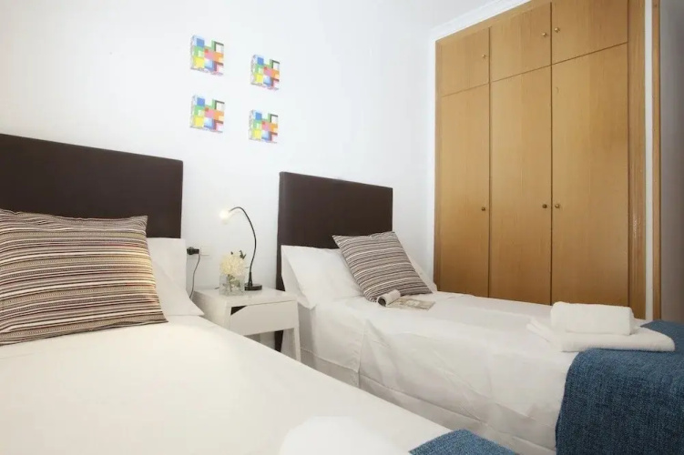 SingularStays Candela III