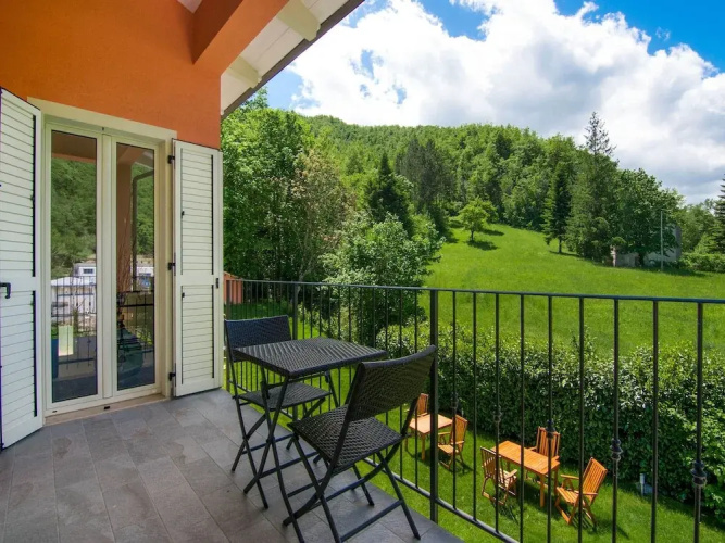 Villa in Borgo Pace With Private Pool