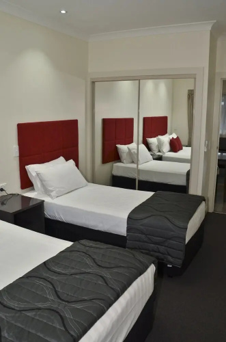 Swagsman Motel Miles