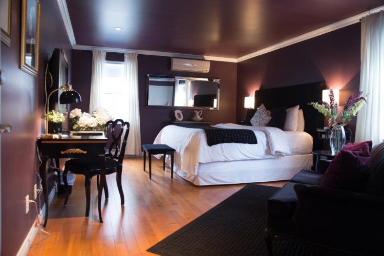 Standard room with view