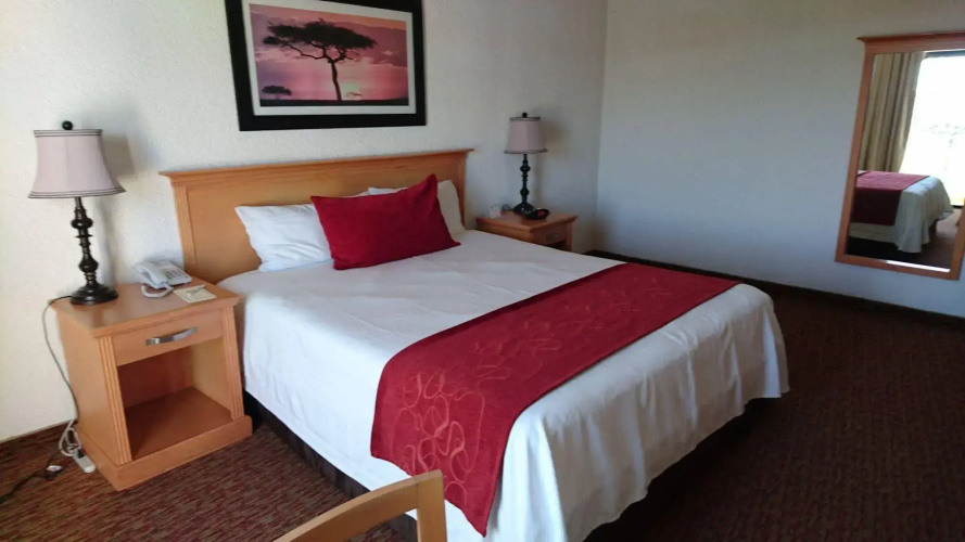 Corona Hotel & Spa
