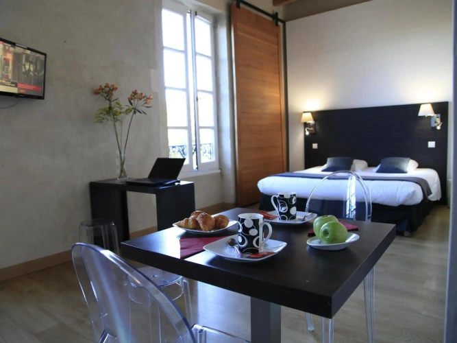 Double Suite