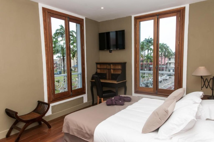 Double Suite