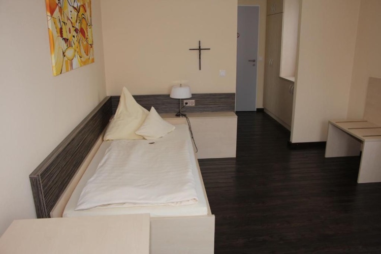 Standard Single room with view