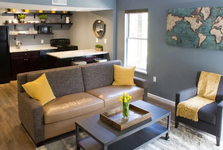 Cloverleaf Suites Columbus
