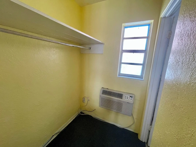 Classic Quadruple room