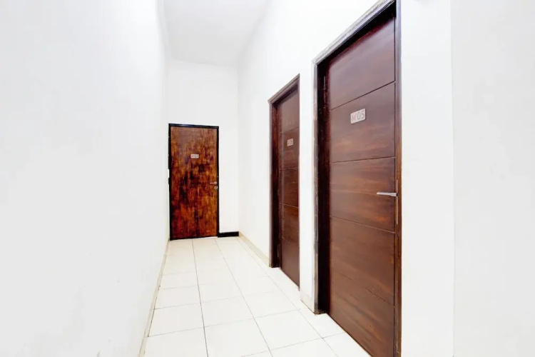 Hotel O Mega Inn Guest House