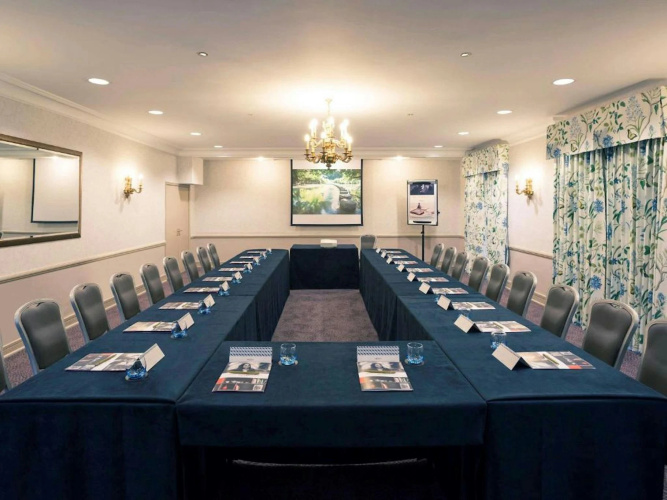 Mercure Box Hill Burford Bridge Hotel photo 50