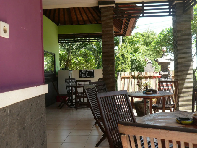 Black Sand hostel Amed