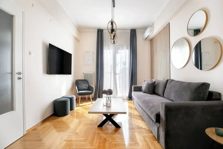 Deluxe Apartment