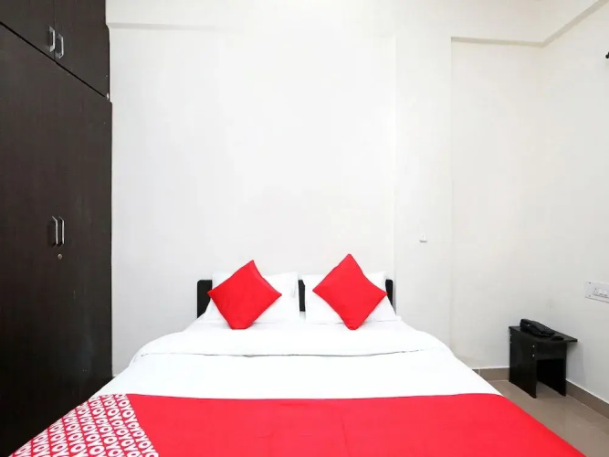 Oyo 24948 Golden Sands