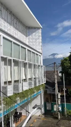 Wisata Niaga Campus