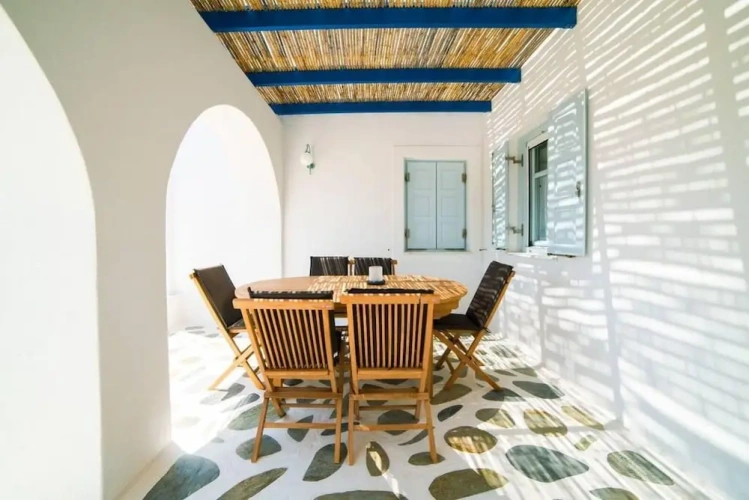 Sextuple Cottage