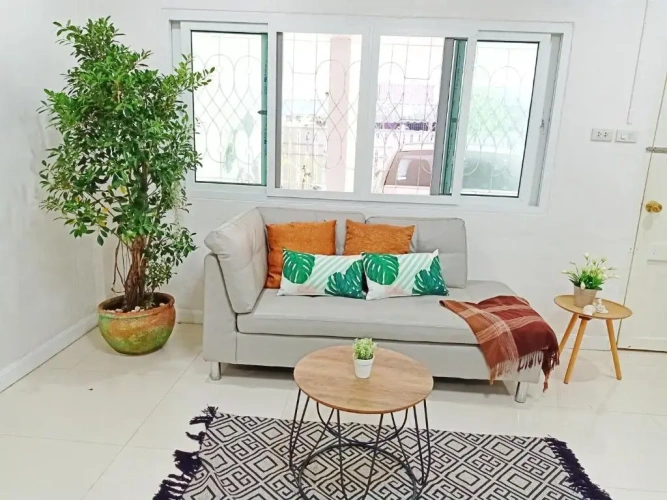 3 Bedrooms Apartment