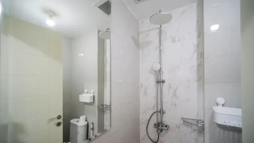 Comfy Studio (No Kitchen) Apartment At Benson Supermall Mansion