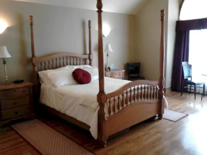 Country View Manor