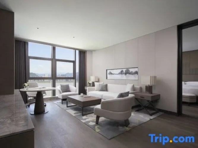 1 Bedroom Double Suite with river view