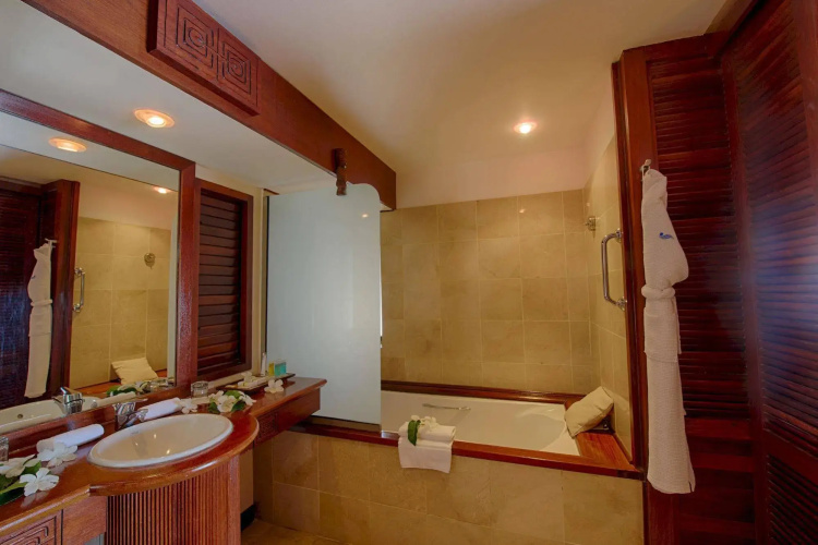 Manava Beach Resort & Spa Moorea