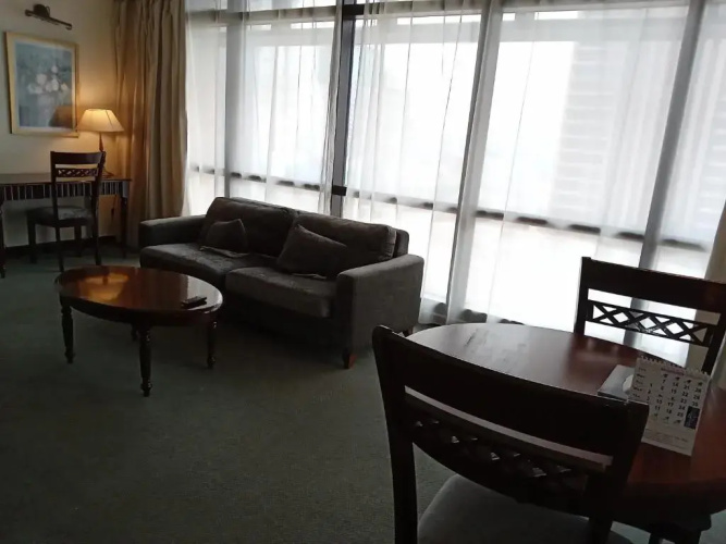 Sunbow Suites
