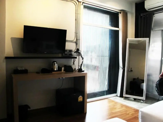 Standard Twin room with balcony