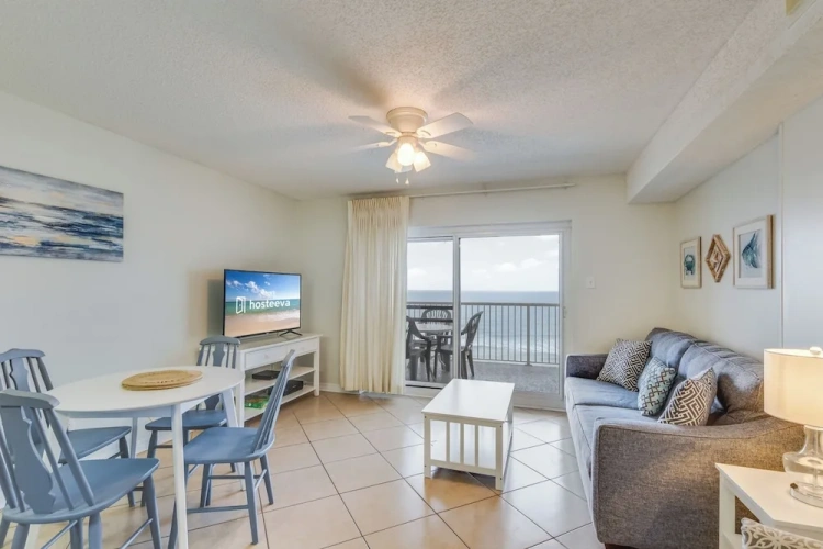 1 Bedroom Standard room with balcony and beachfront