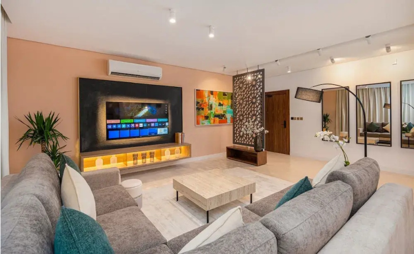 Stylish and Cozy Flat in Almughrizat
