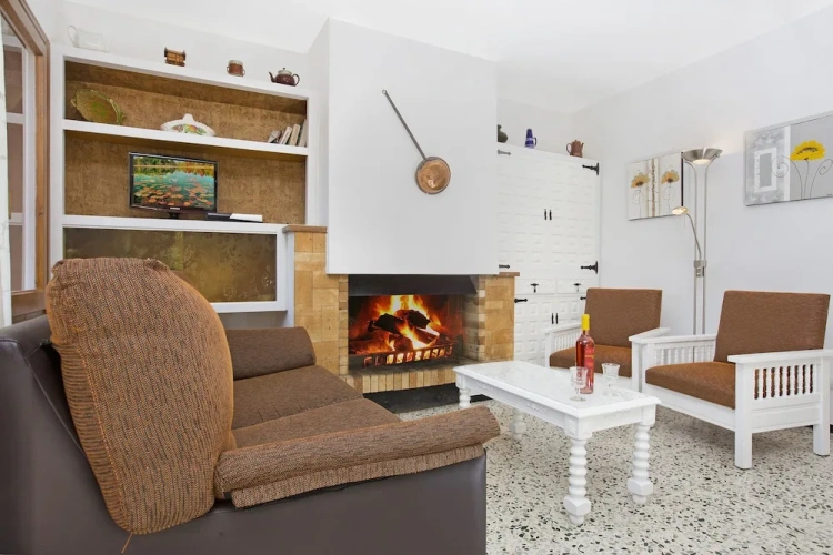 3 Bedrooms Villa