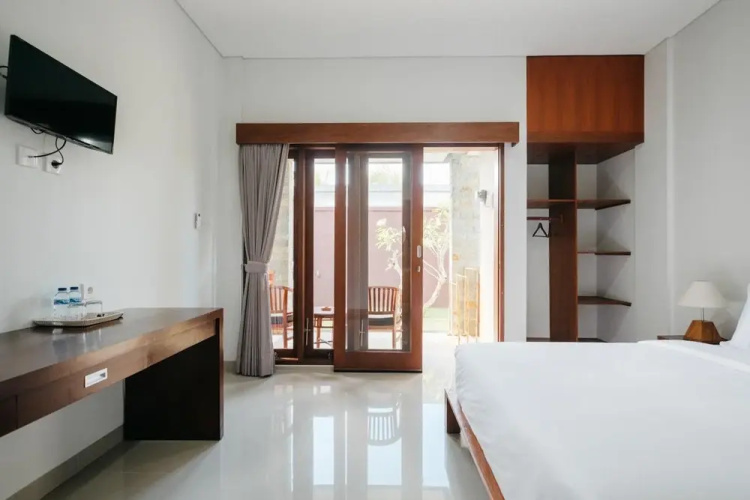 Nyuh Gading by The Lavana