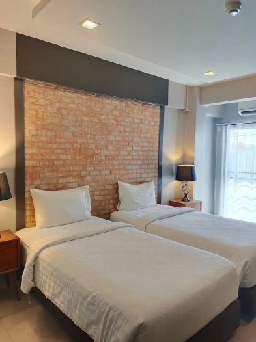 Standard Twin room with balcony