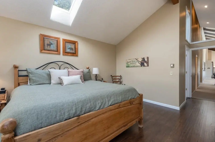 The Cedars Luxury At Windcliff 5 Bedroom Home by RedAwning