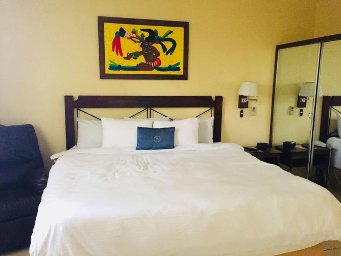 Hotel Maya Colonial