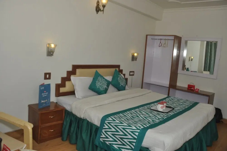OYO 1636 Hotel Rahat Regency
