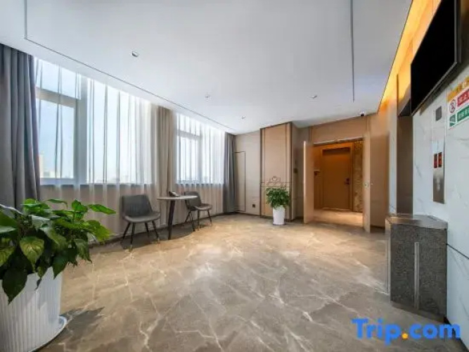 Kaixiang Yilan Hotel