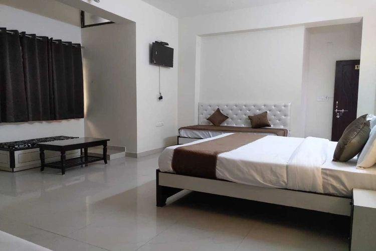 Deluxe Triple room
