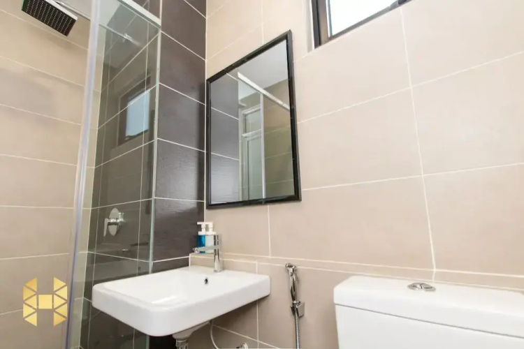 D Pristine Family Suites By Holi