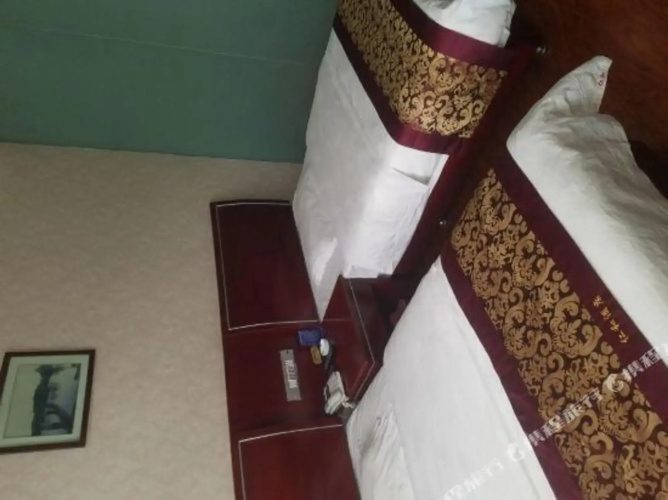 Yihe Hotel
