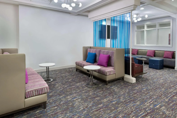 Hampton Inn & Suites Buffalo Downtown