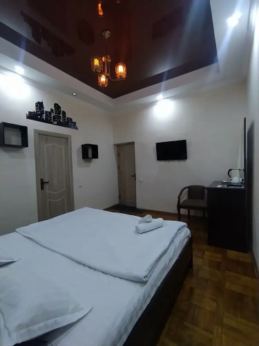"Orom" Guests House