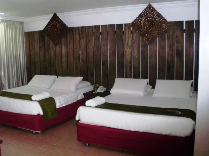 Eagle Bay Hotel