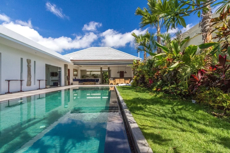 3 Bedrooms Villa