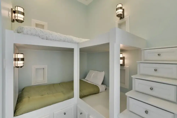 Seaside Euphoria - 4 Br Home