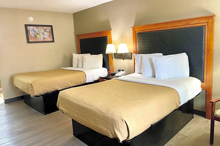 Standard Quadruple room