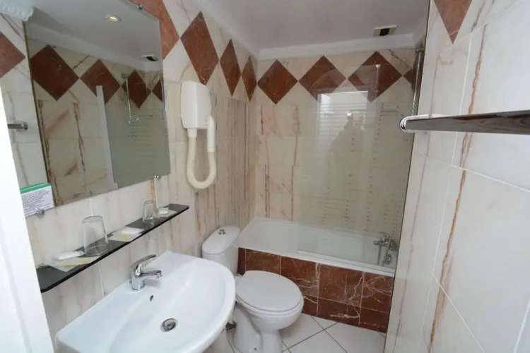 Standard Twin room