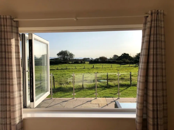 Rhos Y Foel Cottage