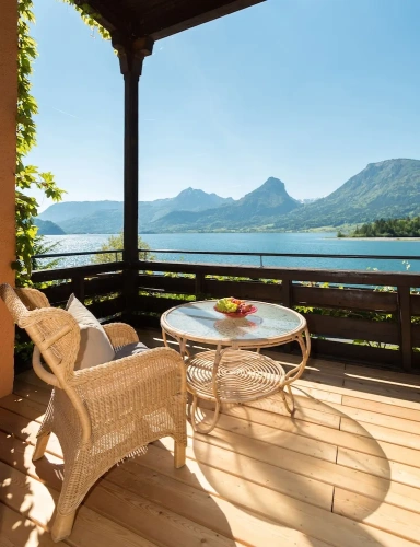 Apartment with balcony and with lake view