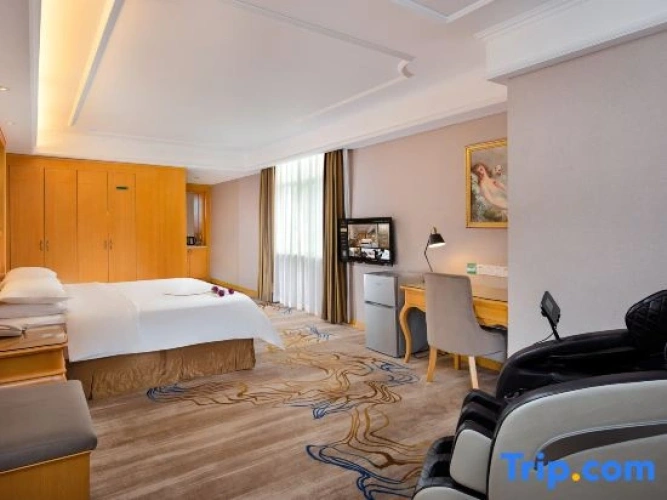 Standard Double Suite
