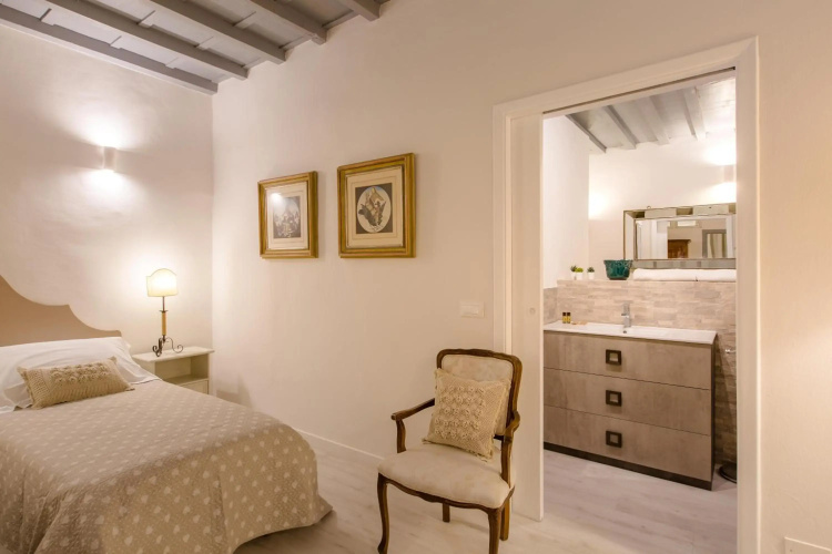 Elegant & stylish apartment city center