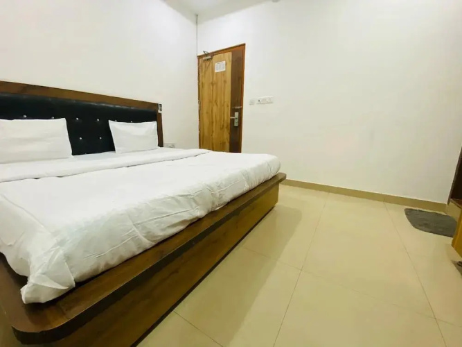 Vrindavan Inn by OYO Rooms