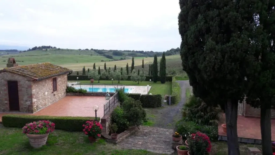 Standard Double room with pool view