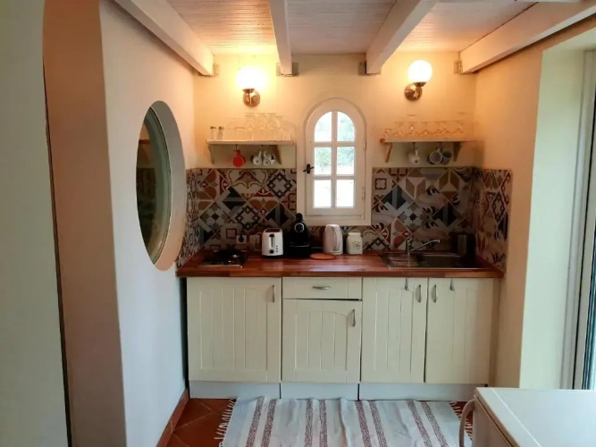 2 Bedrooms Cottage